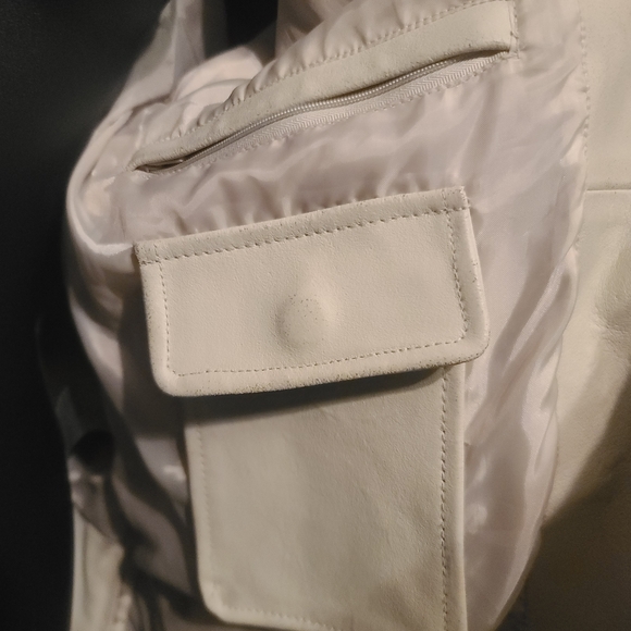 Le Chateau Off-White Leather Jacket - Picture 4 of 12